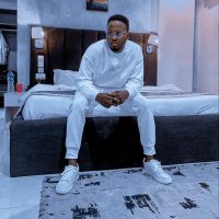 Ọ̀MÓ BALỌ̀GUN (@real_samsonite) 's Twitter Profile