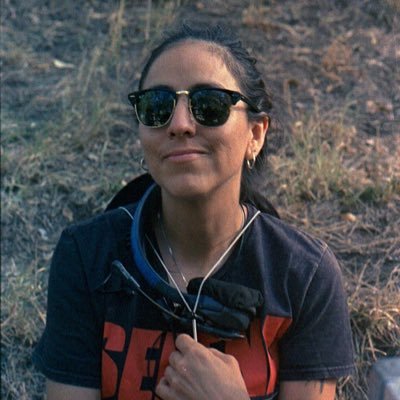 🌈 Cinefotógrafa, directora, con grandes ambiciones de ser ceramista, fan de xolos. @aperturadop/AMC/ICFC