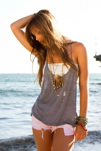 hangeralley's profile picture. Clothing and Home Decor Online Shop