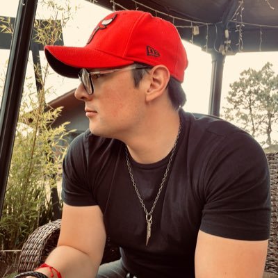 Reportero. Gamer. Apasionado de la NFL. “Such is life” Trabajo en en el programa de Azucena Uresti en Radio Fórmula.
