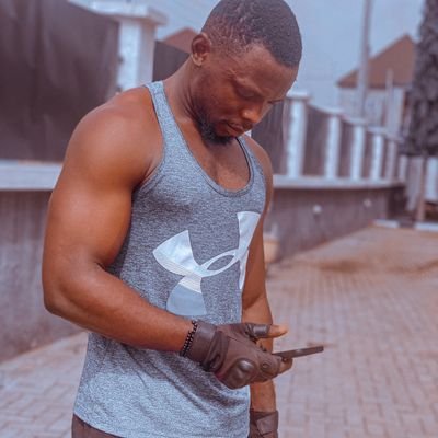 Whizz20's profile picture. typical Nigerian 🇳🇬
writer|graphics designer|