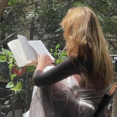 judeswiife's profile picture. 22, she/her