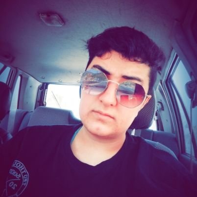 Lesbian /
Nonbinary( It/They) /
29 y /
Pussyholic 👅/
Otaku /
I have heterophobia 🤌
