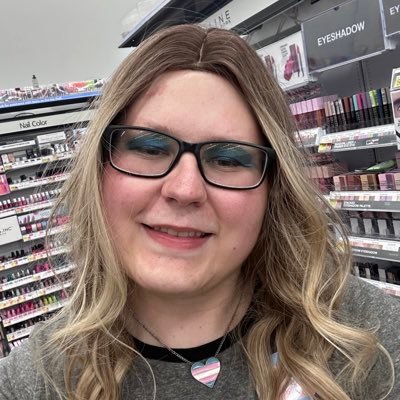 proudanarchist's profile picture. One spooky nerd.