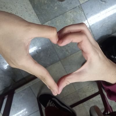 L3nna21's profile picture. English + Português🎀                                                
Mercedes + Mclaren🏎
GR63⭐