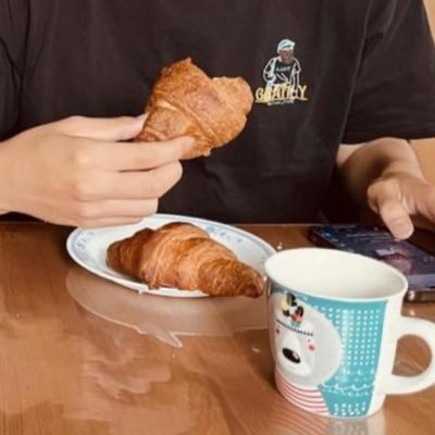 o_ixe9's profile picture. 