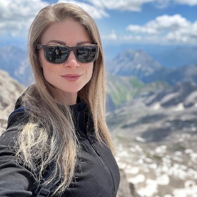 I will politely reply to those who follow me | Good at making friends, 😉❌ not pornographic
My personal opinion is to pursue freedom and happiness.