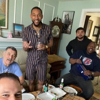 CohibaSeason's profile picture. Vibe Curator 🏴‍☠️
Serial Entrepreneur 🫱🏽‍🫲🏾
Investment Strategist💰