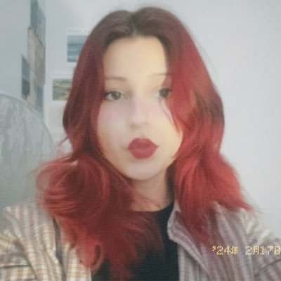 sahraakpulat's profile picture. 