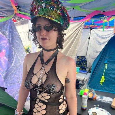 imaguppy0's profile picture. Rave to the grave 💃✨🌈 Monogamy ain’t it