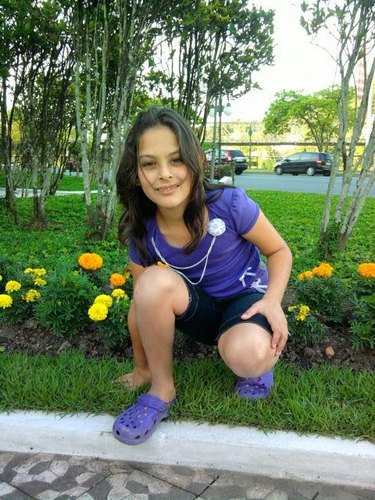 Sou  uma  menina  dedicada  a tudo .....