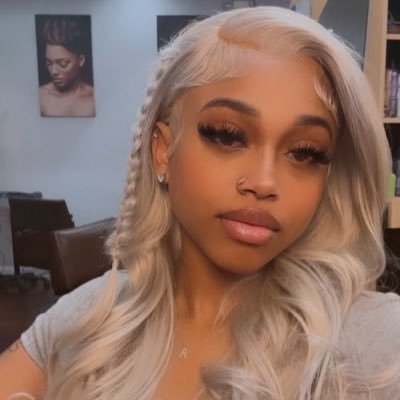 OhThatsAri_'s profile picture. Insta: OhThatsAri_