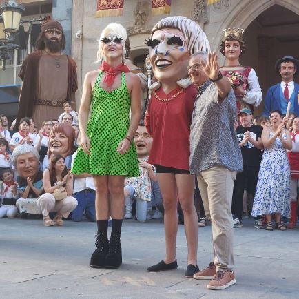 Treballem per la difusió dels nans i capgrossos com a patrimoni de la cultura popular i tradicional de Terrassa.