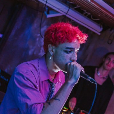 10pmsux's profile picture. this started as a page for my music but then I got sad and here we are