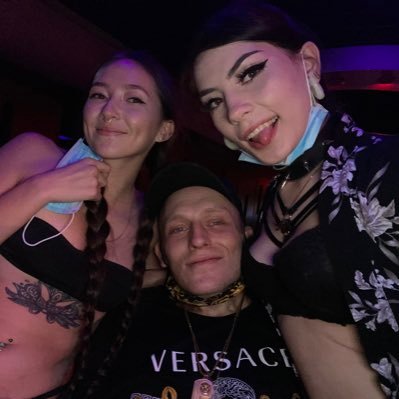 Underwear Model, Male Talent (Ive Done Porn) Gentlemen’s Club Owner! Snapchat: bdaddyisapimp instagram: bigdaddyisap https://t.co/8oS1aaEYKZ