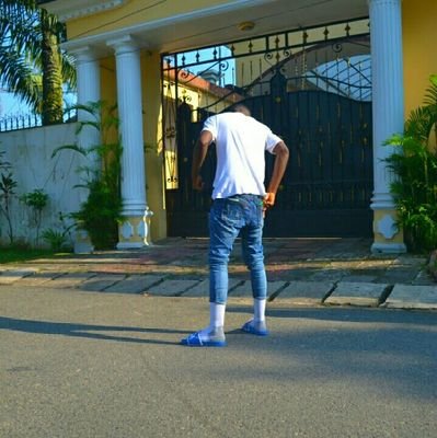 LastBor98675985's profile picture. Que sera, sera.