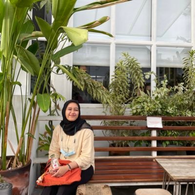 bungaftmh's profile picture. Med and writing, sleep in between. Daily ranting platform, daily fangirling towards anything platform 🙏🏻