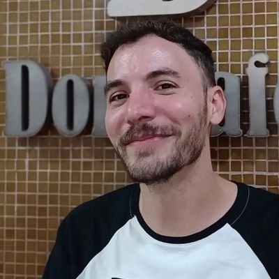 thedanielwho's profile picture. Escrevo sobre coisas aleatórias acerca de tudo, amo cinema e sou fascinado pelo gênero horror. Talvez coisas estranhas sejam postadas aqui. 🌈👽