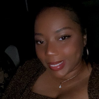 Yana_Bee's profile picture. Share hope.