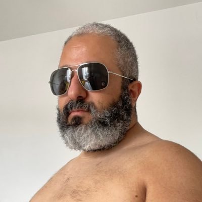 ARIELFSP's profile picture. Biólogo, Escritor, Freela, Pós-Graduação em Educação Ambiental e Saneamento Ambiental, Pintor; e Aux. em Enfermagem**** Biologist, Writer, Freelancer, painter.