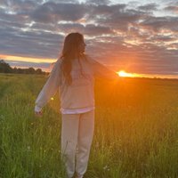 GloriousGlimpse (@phyllis825137) 's Twitter Profile
