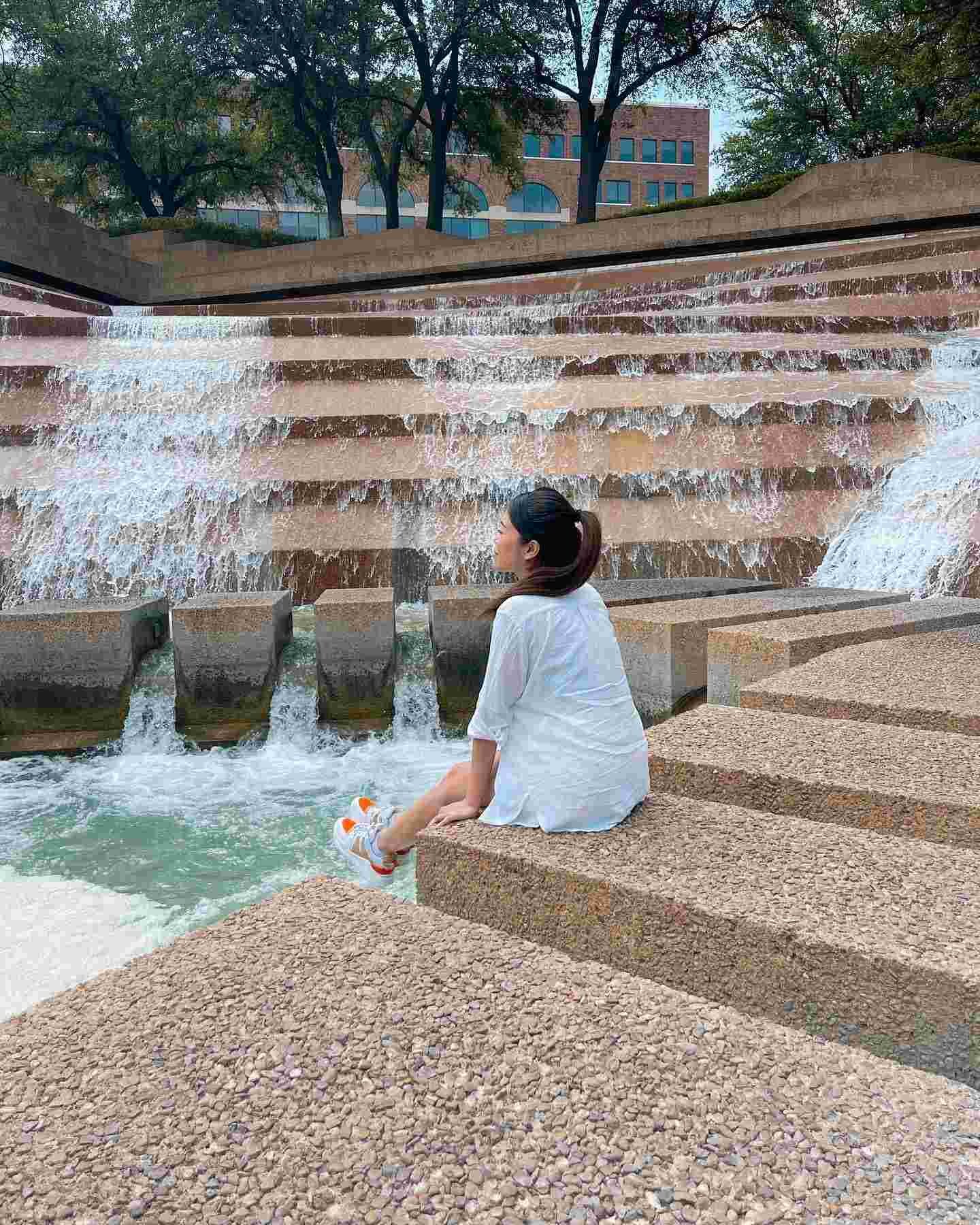 SunlitG29665's profile picture. "You got this!"