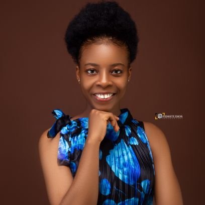 aunty_media's profile picture. Believer|Creative|Brand Strategist|The Billionaire Next Door|Lead Consultant: @TheCommsGirl