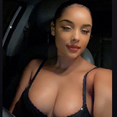 Insta: @sabrinapleydle