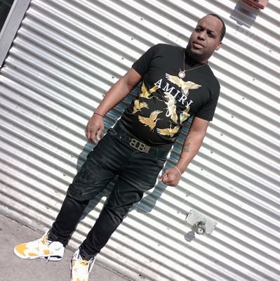BenjaminBr19349's profile picture. 