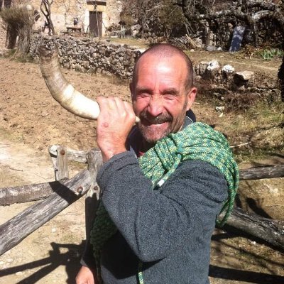 Activista, aventurer i republicà.