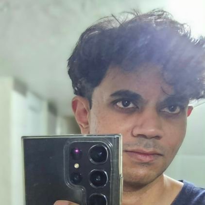 roshans89's profile picture. Move 37