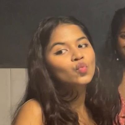 ShreyaAgarwal_1's profile picture. दिल और दुनिया के बीच 🫧