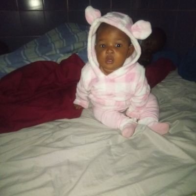 zvenyika_anyway's profile picture. Zv