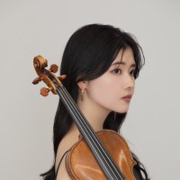 堀内 優里 Yuri Horiuchi (@yurihoriuchi_) 's Twitter Profile Photo