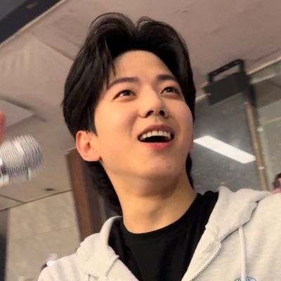 _today_6_'s profile picture. 