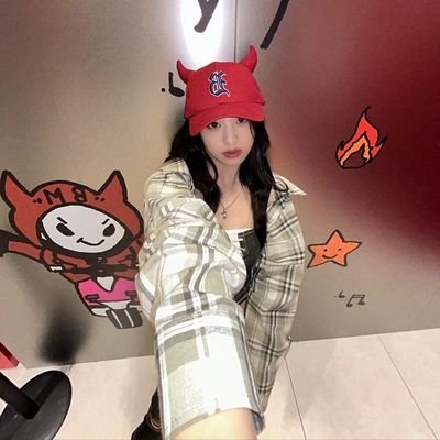 Mikaela1994020's profile picture. 