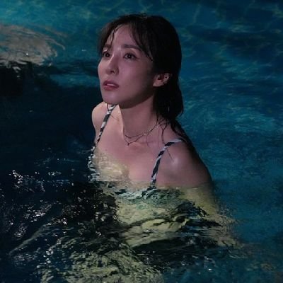 Low-key shipper.
Low-key shipping is the best , less noise, less drama
PAX CAELI
female
sandara park fan
loves aus
volleyball fan
I love 2ne1