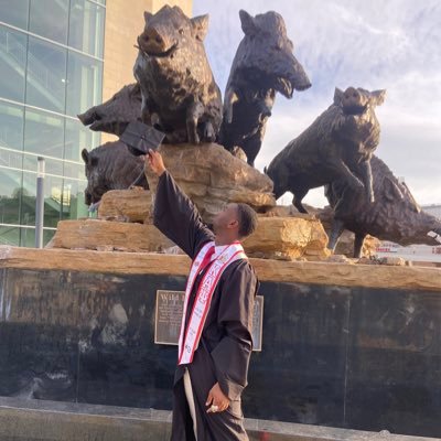 Former LB @ University of Arkansas | Uark Alum 🐗🎓| 1911 | Φ ν π♦️
