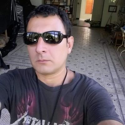Papá de Sofía y Sara
Me gusta la verdadera música,Olimpista, Barrio Jara.