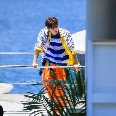 wtangerinez's profile picture. 이제와서 도시 입성