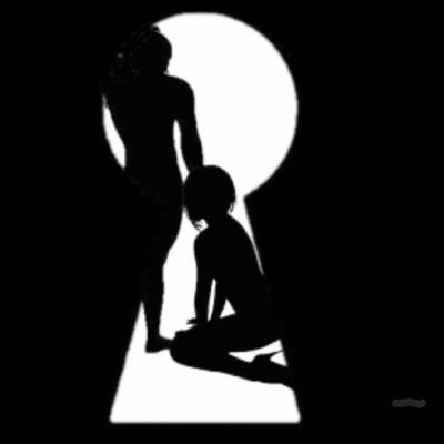 This world has only one sweet moment, set aside for us. Ever danced with a devil in the pale moonlight? If you dont like porn, mute me or turn off my RTs/RPs ♊