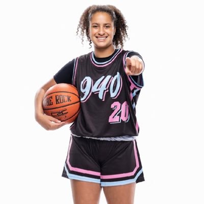 AddiWilliams_26's profile picture. Memorial High School ‘26 | 5’7 160lbs | Basketball | Soccer GK | Drumline | GPA-4.2