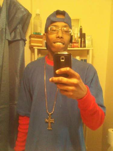 DaTruth_28's profile picture. #TeamFollowBack# #TeamGet$$$$$# #Team ILoveSexxyWoman#TeamMakeDatAssClap#TeamDaTruth#