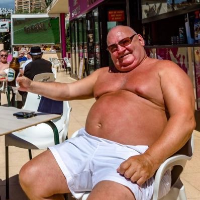 #BCFC Benidorm’s most wanted 🚨 Find me in the Red Lion or The Britannia - Benidorm. Be seeing you 👌🏻