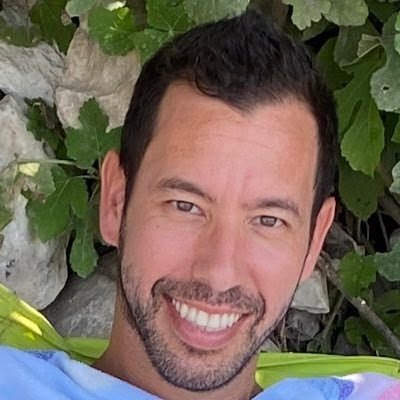 Seed Investor at Orange Collective. Dad. Wave Surfer. New account