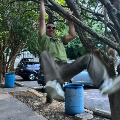 j9shy's profile picture. 