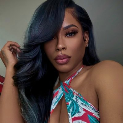 ⚜️LicensedCosmetologist ⚜️ NewOrleans|Lafayette EntertainmentMasterPlatformHairstylist Entrepreneur|Educator|BeautyInfulencer #KashedOutByTheQueen