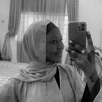 Allah first🙏 , 27th July🎉🎂Brown skin 😍health practitioner🏥 IG @mihz_ Ayshatu📸 Travel around the 🌎❤️ may Allah cure everyone sick in homes and hispitals🙏