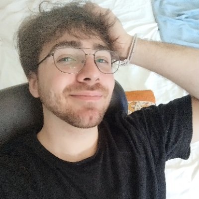 Incineroar main - Off player, caster sometimes, either top or 0-2er.
CS Student at INSA Lyon.
Entertainer.
Fuck SNCF.
Dragonite is my animal totem.
I still hav-