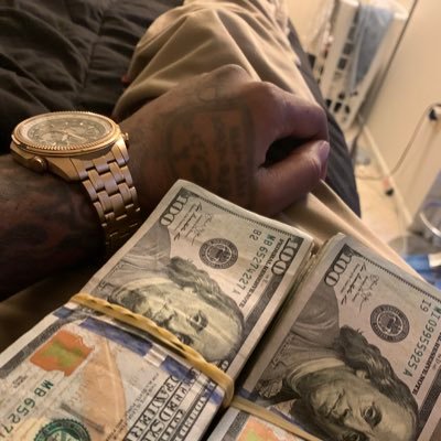 SkinnyP4K's profile picture. 